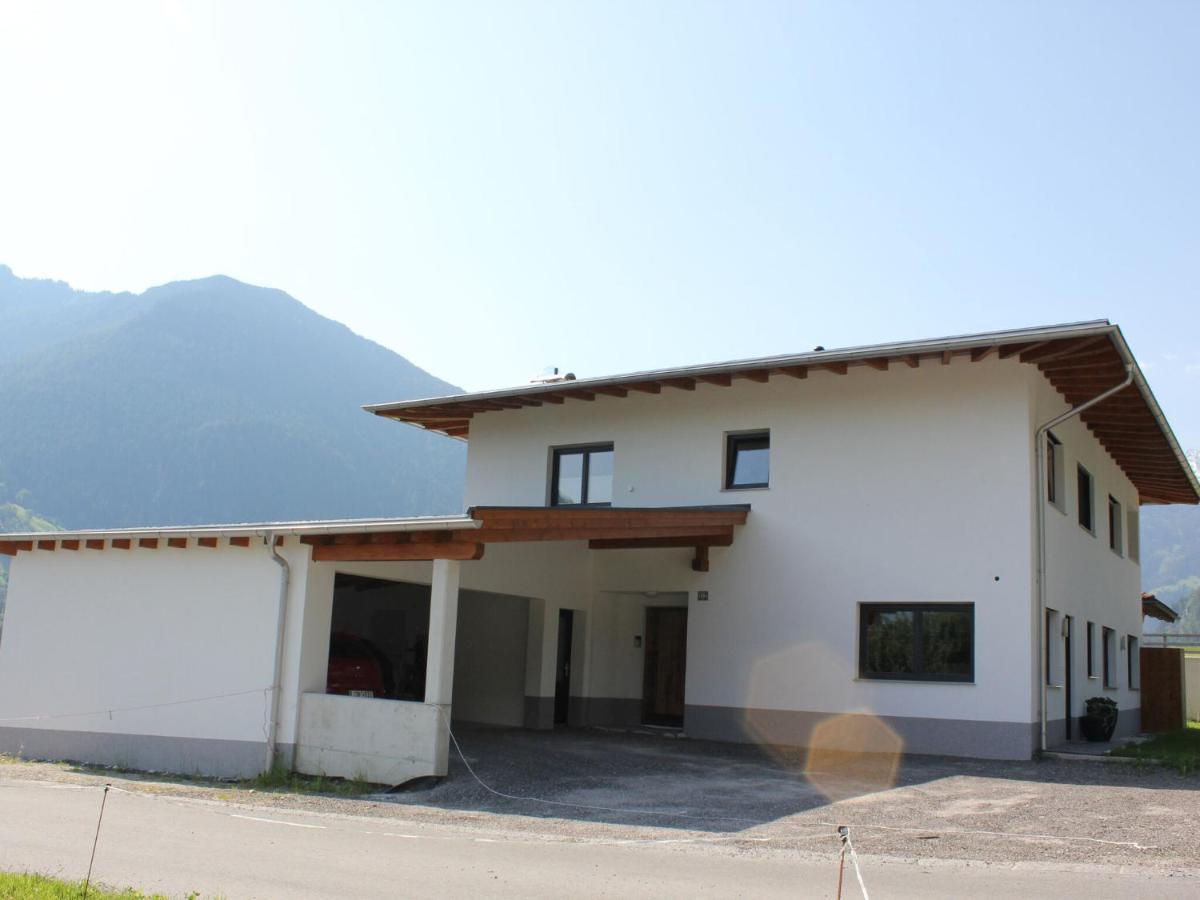 Quiet Holiday Flat Near The Mayrhofen Ski Area Швендау Экстерьер фото